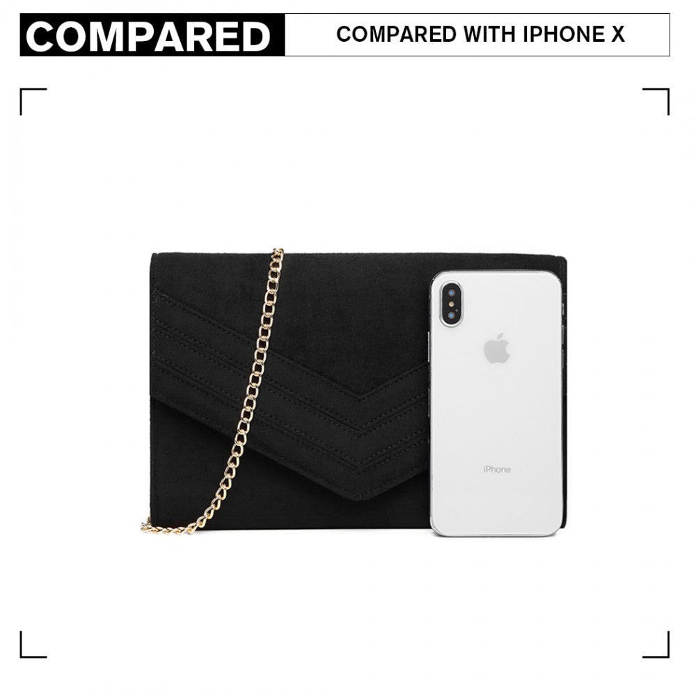 CHEVRON ENVELOPE CLUTCH