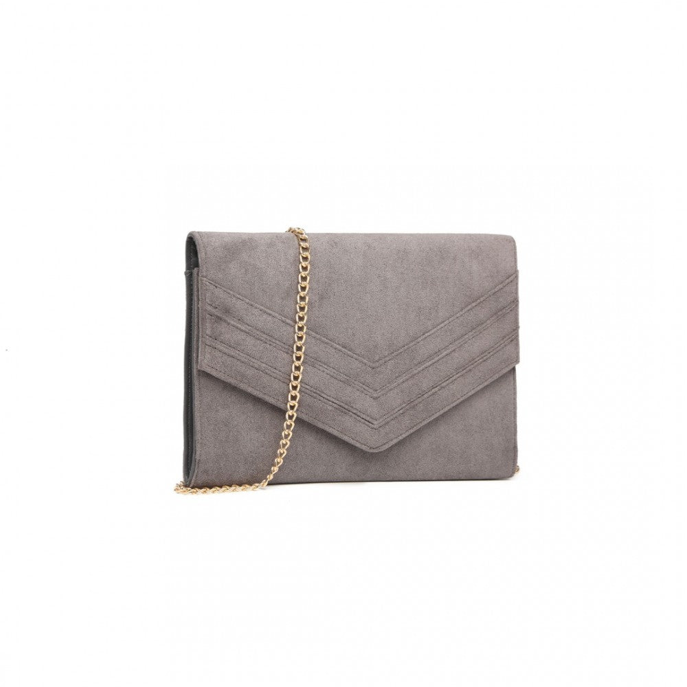 CHEVRON ENVELOPE CLUTCH