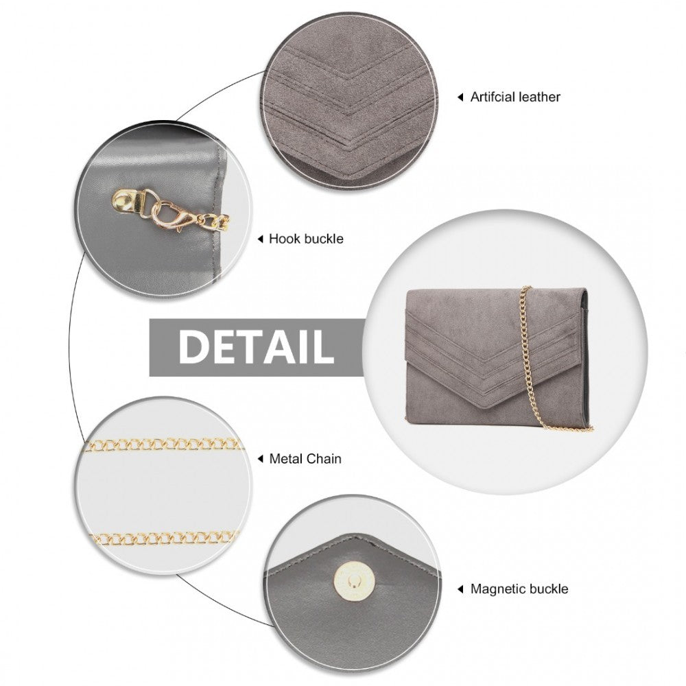 CHEVRON ENVELOPE CLUTCH