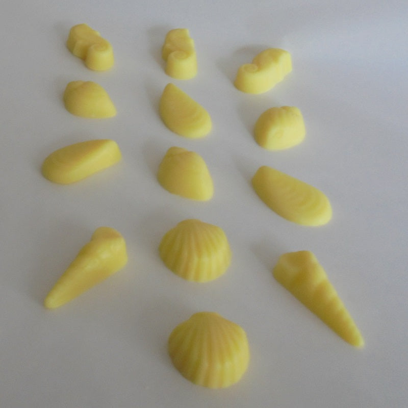 quirche zorche candles, scented wax, scented melt, fragrant wax, fragrant melt, wick, wax, melt, wax melts, wax fragrance, home fragrance, decor, fragrance, oil burner, chamomile, grapefruit, yellow, seashells