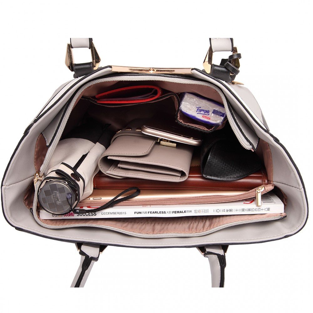 V-SHAPE SHOULDER HANDBAG