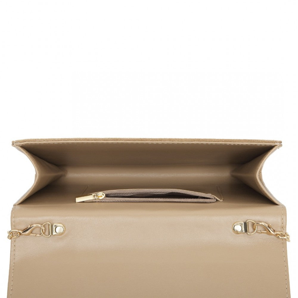 CHEVRON ENVELOPE CLUTCH