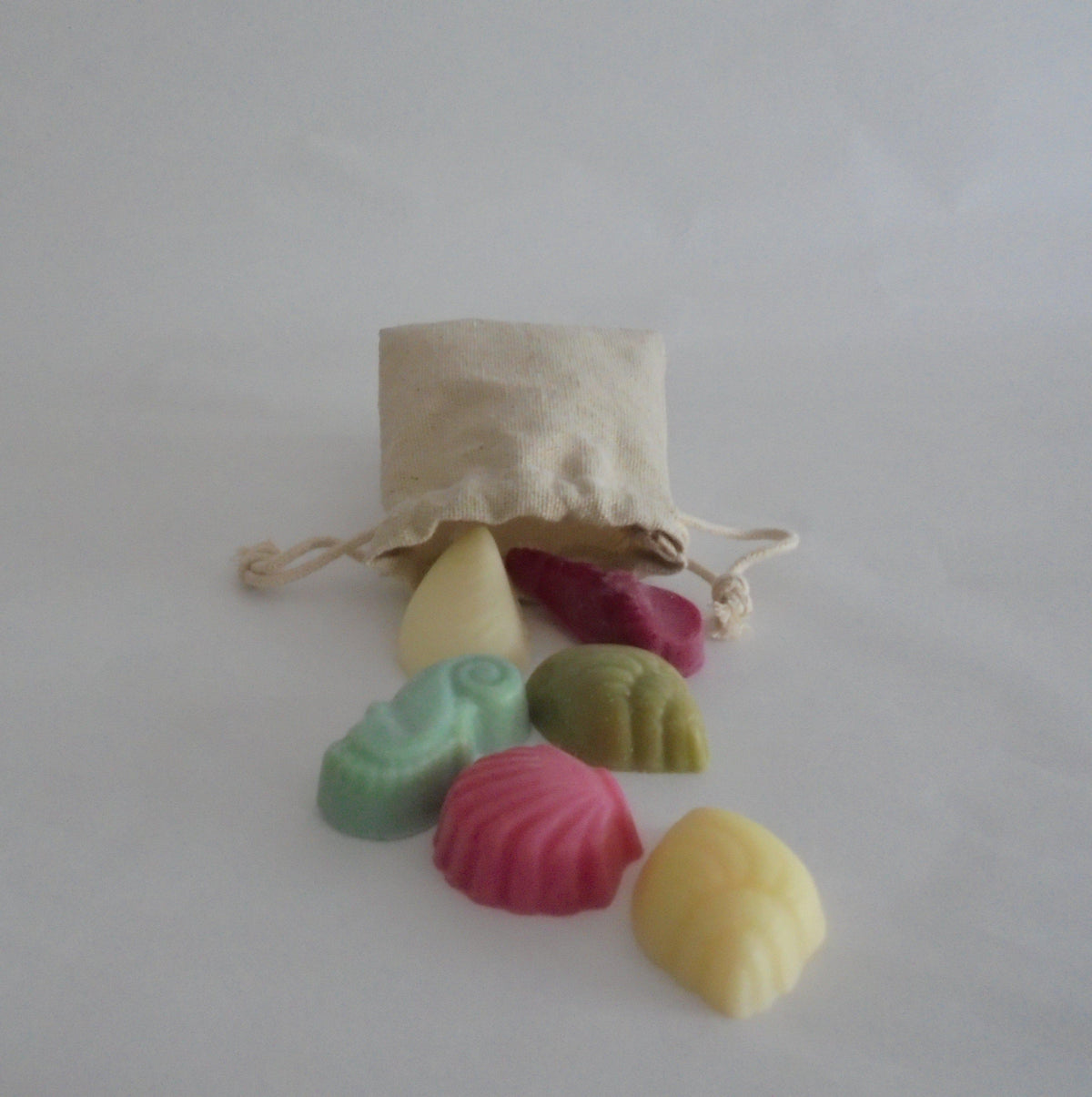 quirche zorche candles, scented wax, scented melt, fragrant wax, fragrant melt, wick, wax, melt, wax melts, wax fragrance, home fragrance, decor, fragrance, oil burner, seashells