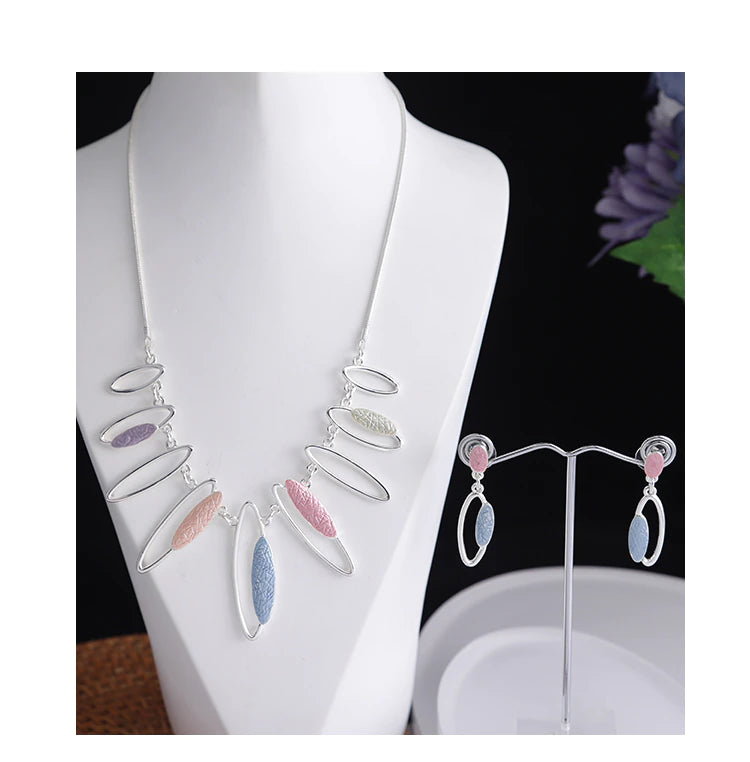 Oval Pendant Necklace & Earring Set