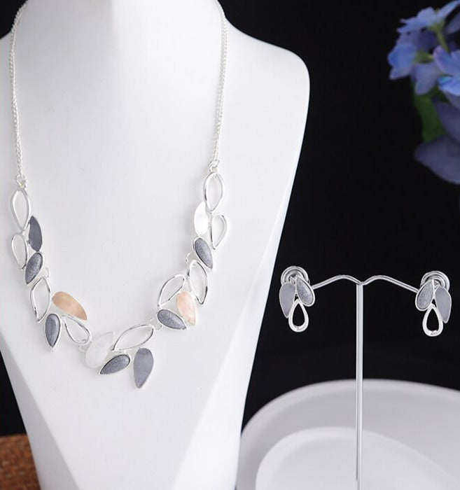 Tear Drop Necklace & Earring Set