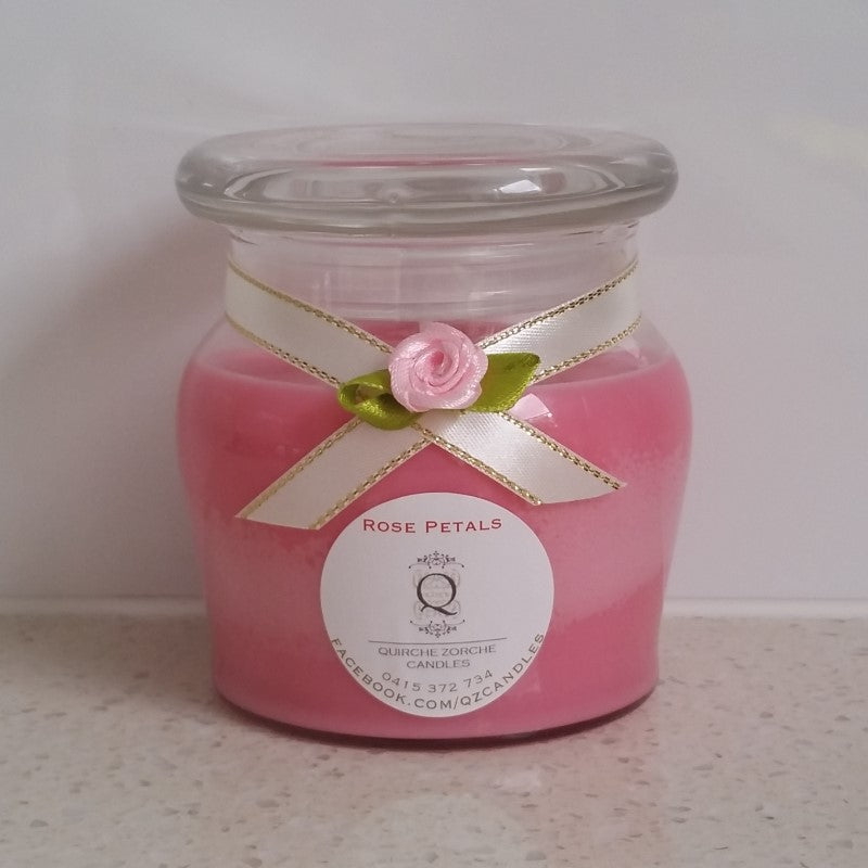quirche zorche candles, scented candle, fragrant candle, wick, candle, glass jar candle, glass jar, one wick candle, candle fragrance, home fragrance, fragrance, décor, frangipani, white candle, white, natural, rose candle, rose fragrance, rose scented, roses