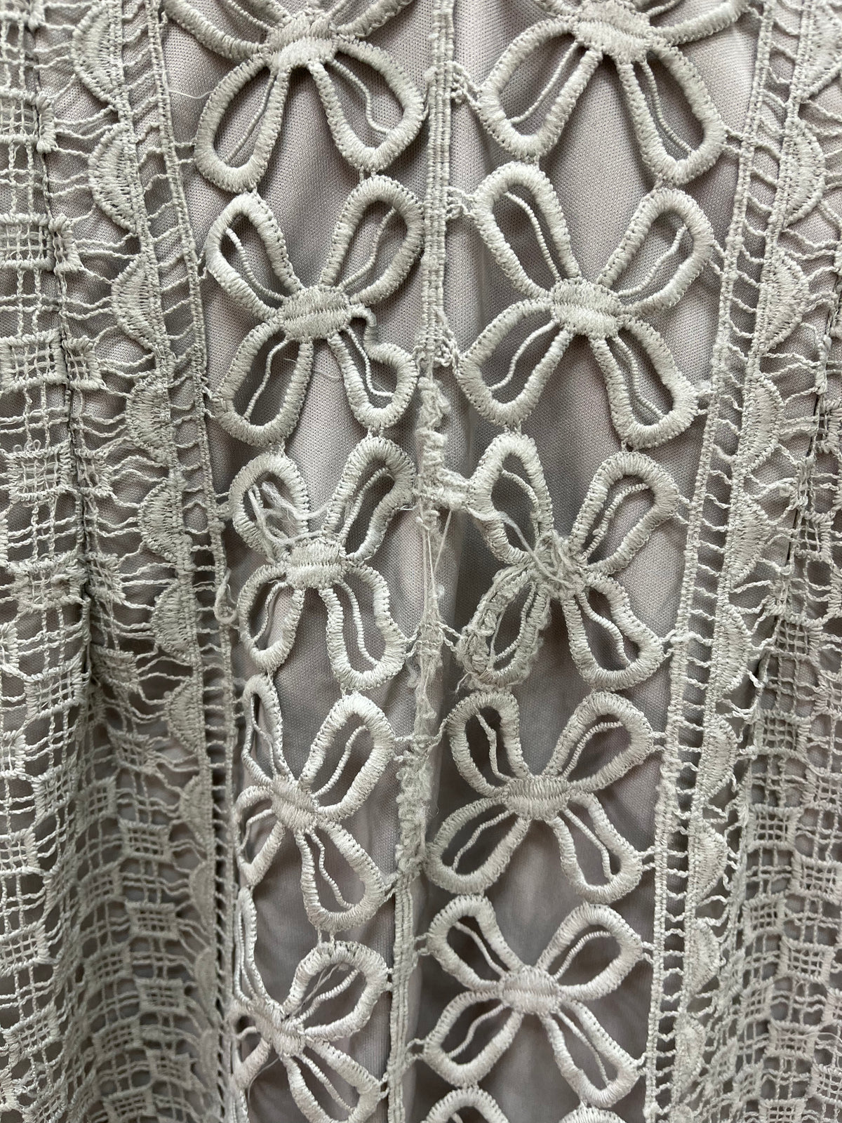 Makayla Lace Dress (Faulty)