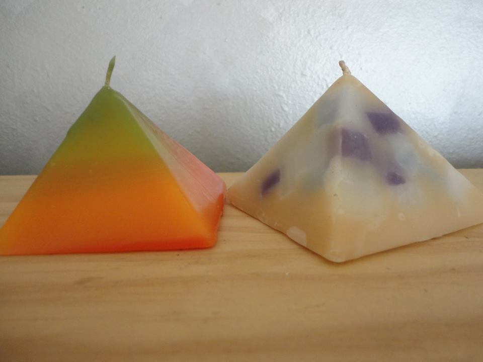 MYSTERY MULTICOLOURED Pyramid Candle (6.5cm tall)