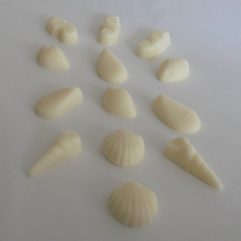 quirche zorche candles, scented wax, scented melt, fragrant wax, fragrant melt, wick, wax, melt, wax melts, wax fragrance, home fragrance, decor, fragrance, oil burner, tuberose, white, natural, seashells
